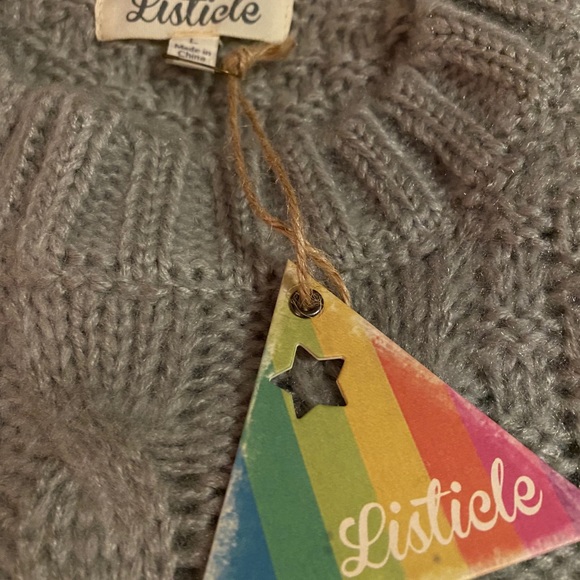 Sweater - Picture 3 of 3